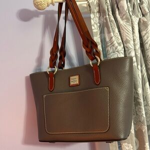 Dooney&Bourke small Tammy